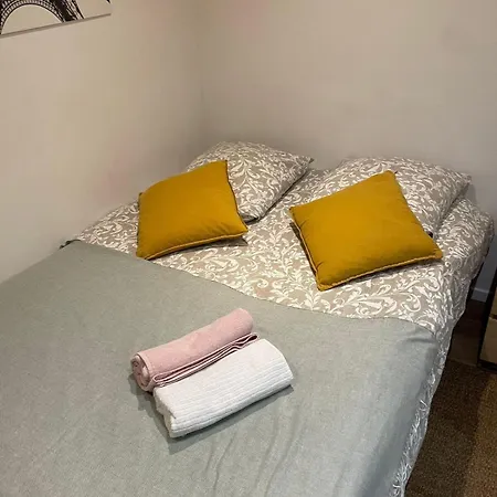 Petit Proche De La Defense Apartment *